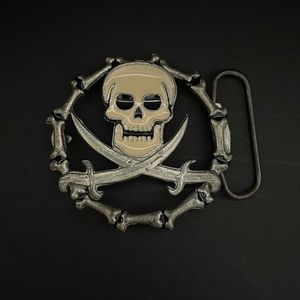 Skull and sword belt buckle